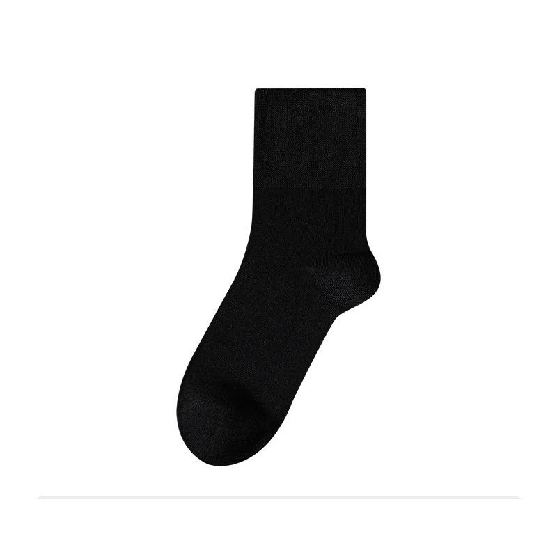 Men's Autumn Black Business Socks Made of Mulberry Silk, Loose-fitting Mid-calf Socks, Antibacterial Socks