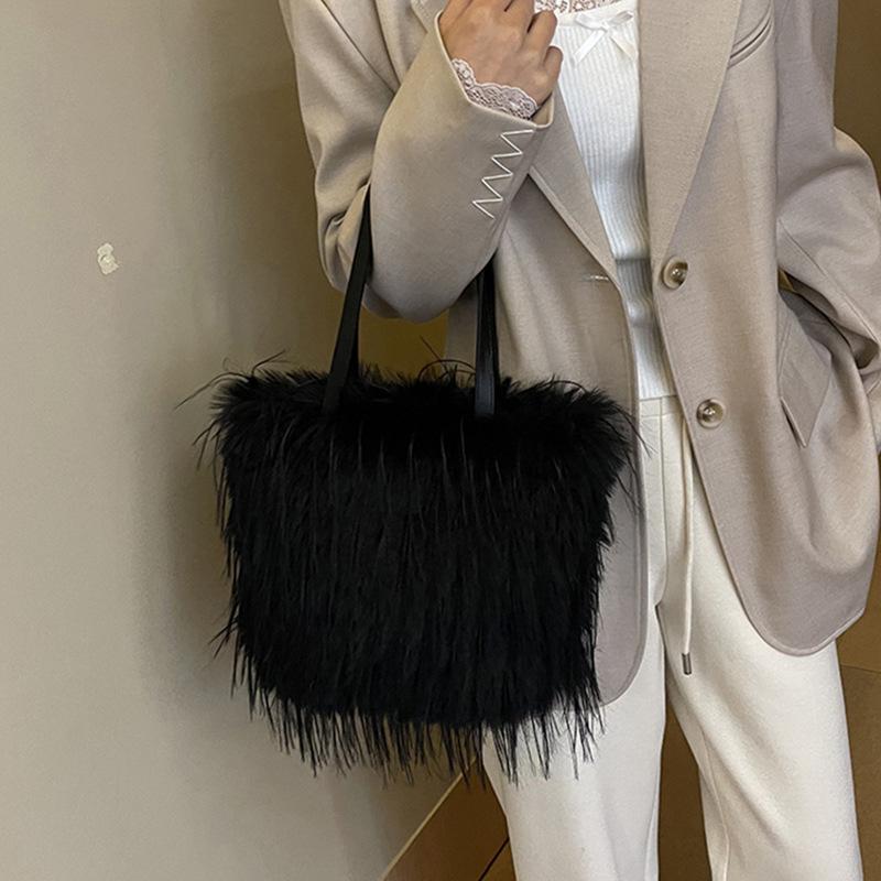 Autumn and Winter Turkey Fluff Bag 2025 New Mori Sweet Foreign Style One Shoulder Portable Tote Bag Tide