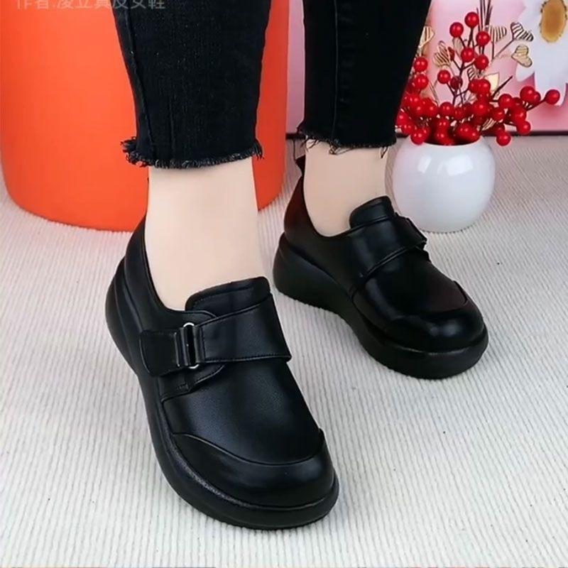 Single shoes women's 2025 spring and autumn new round head non-slip flat bottom retro lightweight soft sole mother shoes