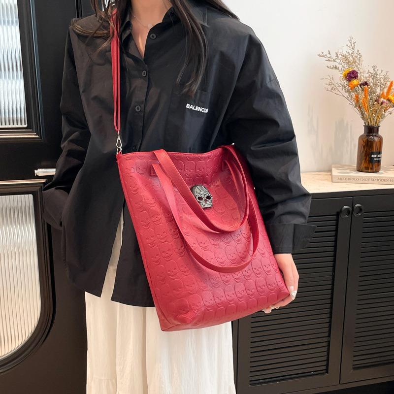 Handbag Large Capacity Niche Design Retro Solid Color One Shoulder Underarm Bag Commuter Personality Casual Tote Bag