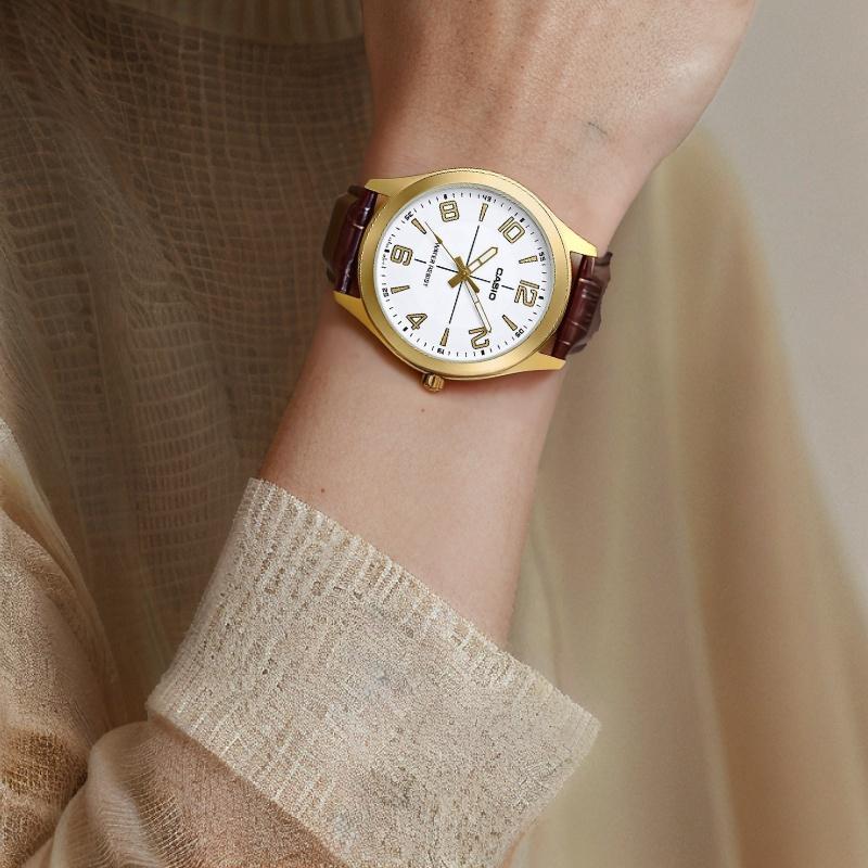 Casio 30 Meters Waterproof Quartz Movement Leather Strap Japanese and Korean Watch Men's Watch White Dial MTP-VX01GL-7B
