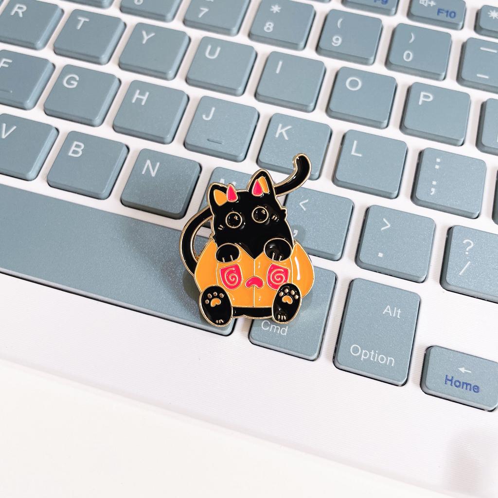 Halloween Spooky Ghost Pumpkin Enamel Pin Funny Brooch Cartoons Badge For Bags Jeans Hoodies Denim Lapel Pin Jewelry Kids Best G