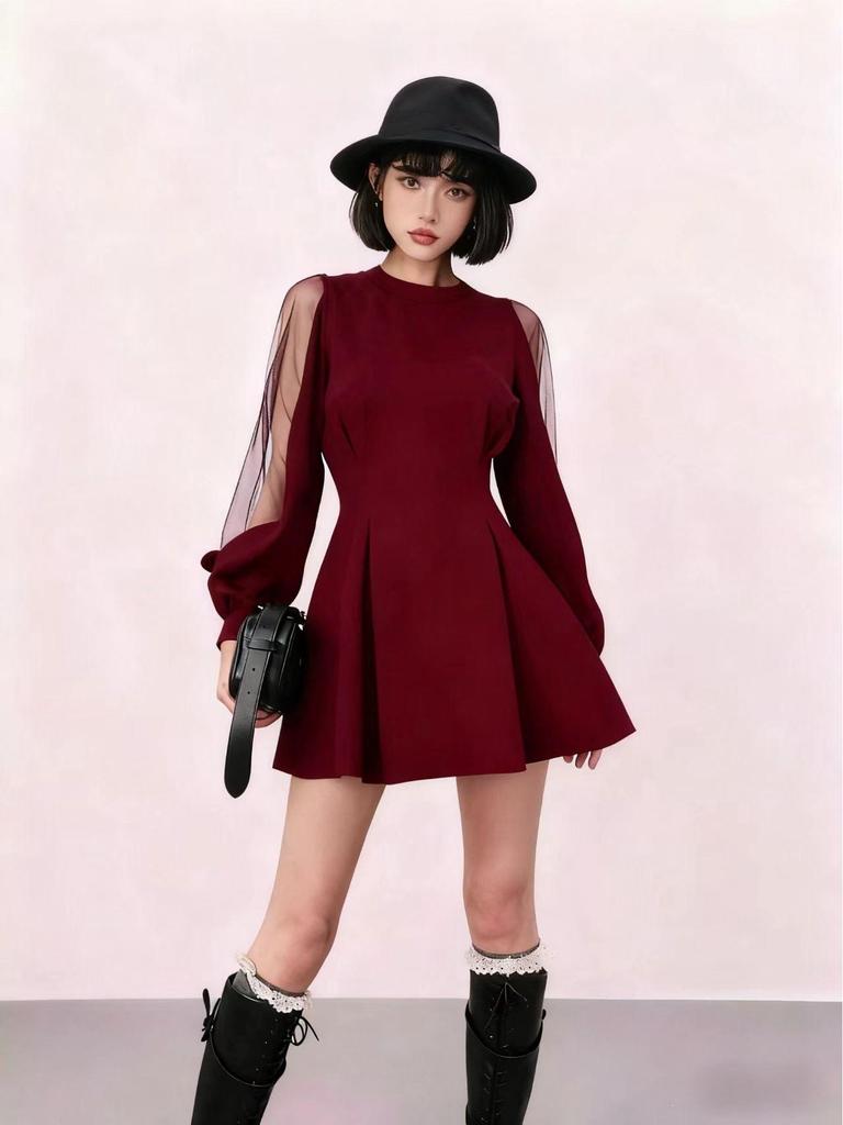 Petite figurbetontes langes Kleid mit Taillengürtel und langen Ärmeln für Damen
