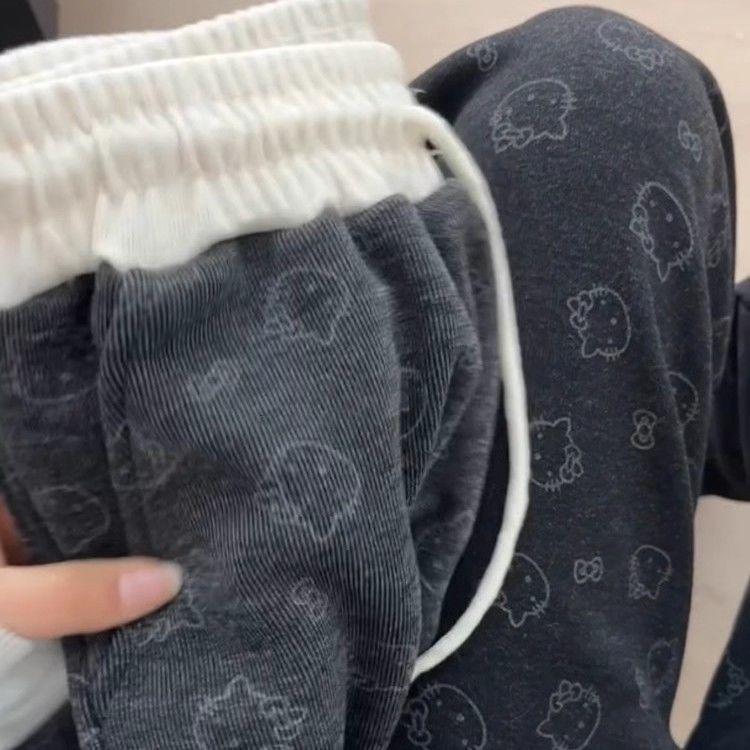 

Женские бархатные брюки больших размеров с высокой талией и широкими штанинами – Утепленные, утягивающие, свободного кроя для осени/зимы XL (110-135 Jin)