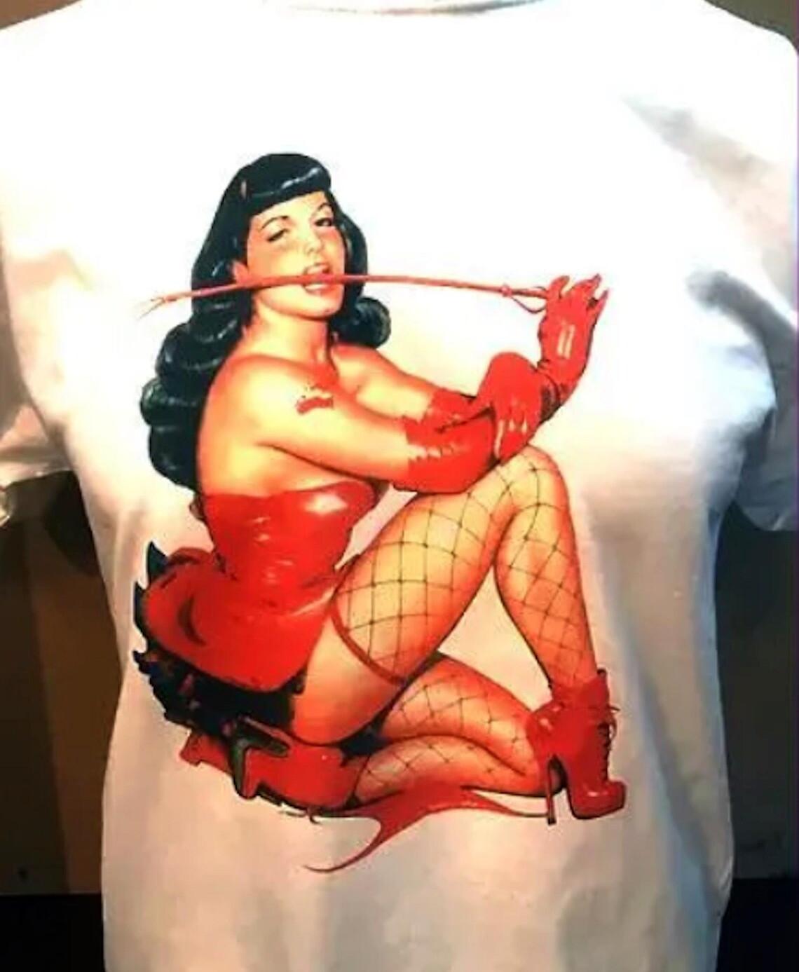 

Betty Page Whip fetish T Shirt Mens Womens Tees Top, Unisex Shirt S
