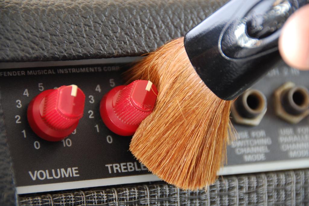 MUSIC NOMAD The Nomad Tool MN205 for stringed instrument maintenance