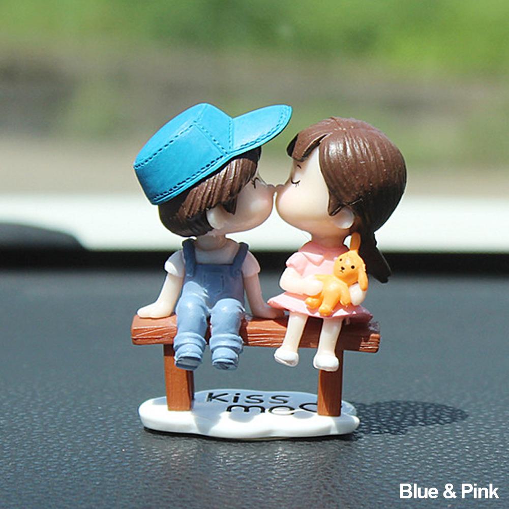 2Pcs/Set Cute Cartoon Couple with Bench Car Dashboard Doll Balloon Ornament Decoration Auto Interior Accessories for Gift