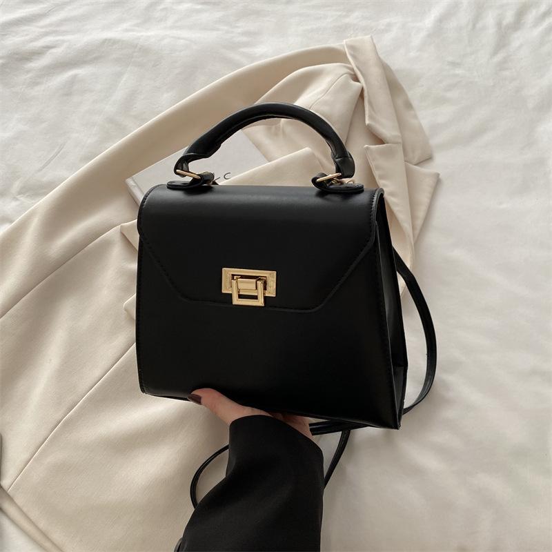 Delicate Lock Design Small Bag Women's 2025 Early Autumn New Shoulder Messenger Bag New Women's Bag