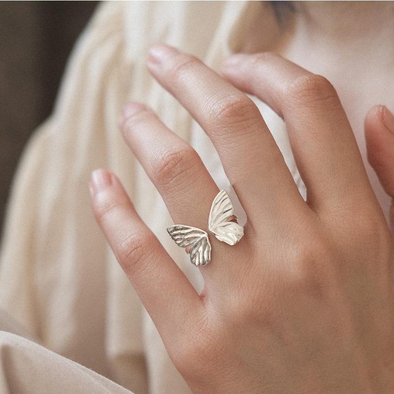 Sweet Butterfly Adjustable Women s Ring – Simple, Elegant, and Trendy Index Finger Accessory Adjustable Open Size