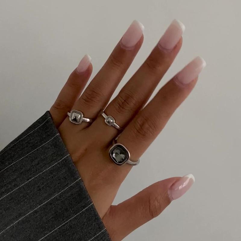 Grey Geometric Ring Women Minimalist Design Silver Color Square Finger Rings Asymmetrical Zircon Daily Wear Jewelry