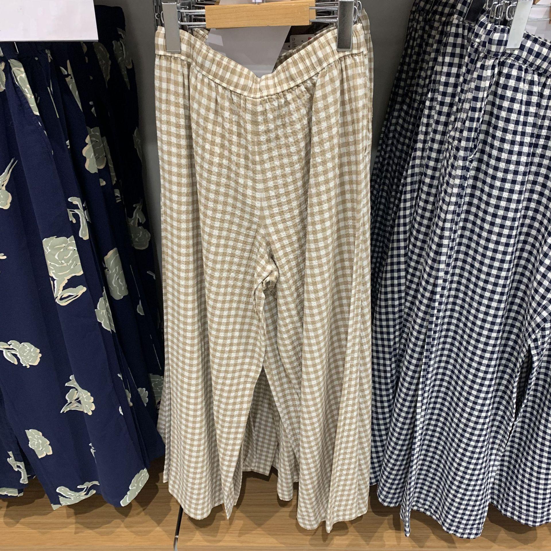 

Японские женские клетчатые брюки из сирсакера прямого кроя с эластичной талией, коллекция весна/лето 2025. M бежевый