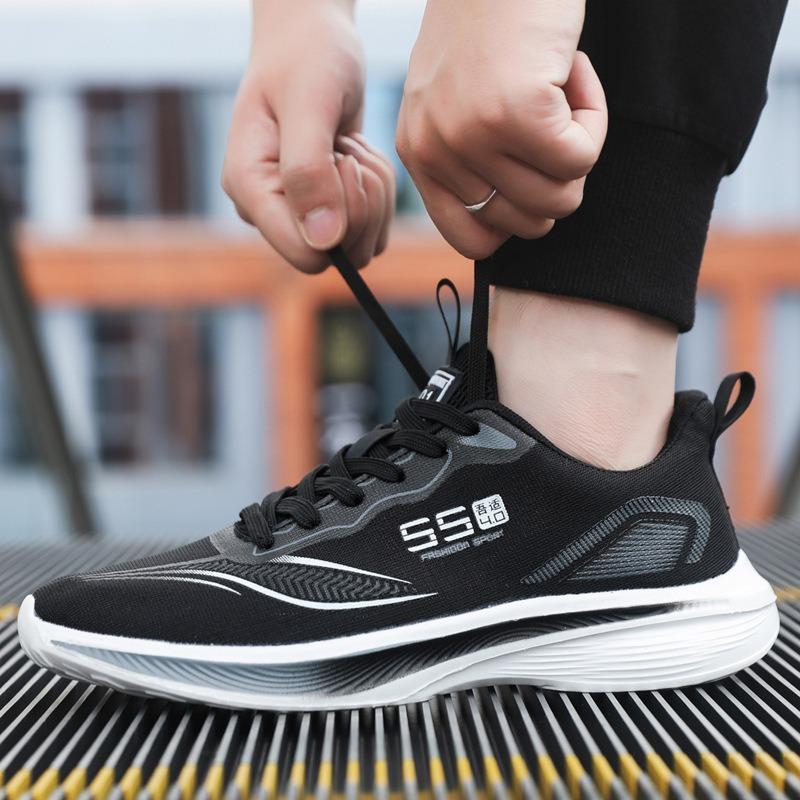 New men's shoes summer and autumn mesh casual sports shoes breathable light soft sole light and comfortable student running shoes men