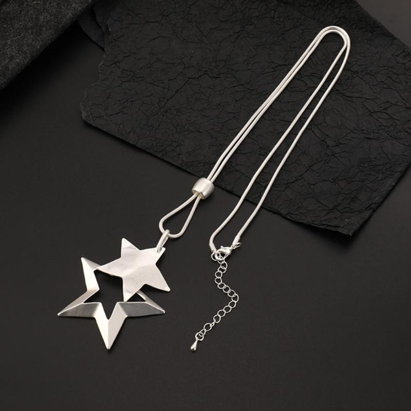 Fashion Trend Light Luxury Niche Sense Collarbone Chain Temperament Simple Cold Wind Five-pointed Star Hollow Necklace