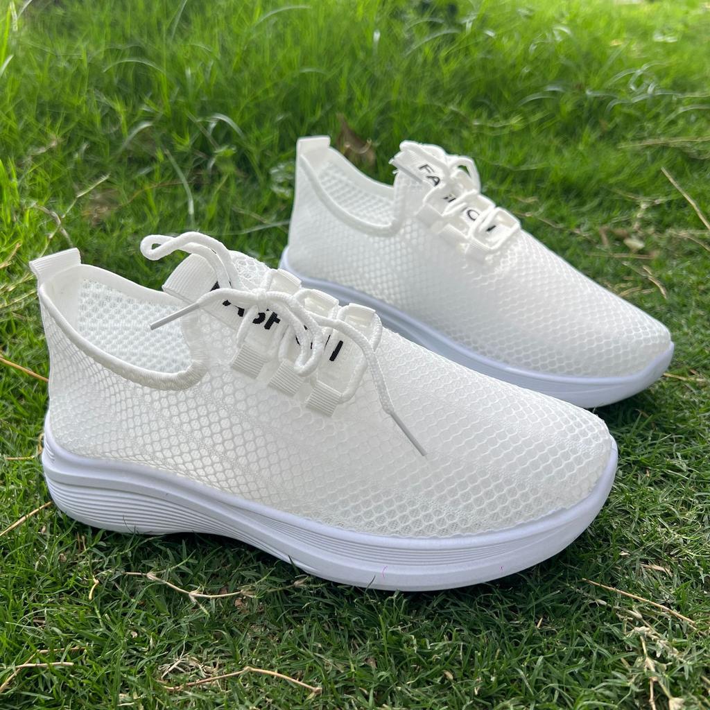 Sommer Mesh atmungsaktive Sneaker modische flachbodige Sommer Mesh Schuhe leichte und bequeme Damenschuhe weichsohlige Laufschuhe
