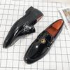 New Fashion Black Glossy Patent Leather Brogues Shoes For Men Loafers Wedding Dress Prom Formal Footwear Zapatos Hombre