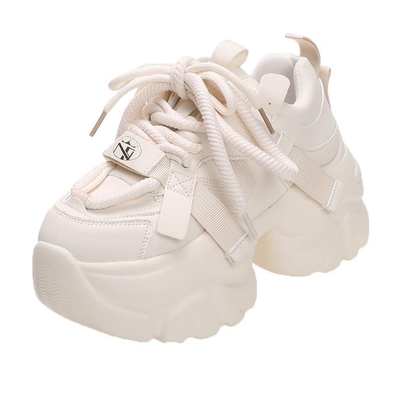 

Модные женские кроссовки на высокой платформе 2025 Новые осенние дышащие массивные повседневные кроссовки «папины» 7,5 см толстая подошва Кроссовки из кожи для женщин 34 бежевый