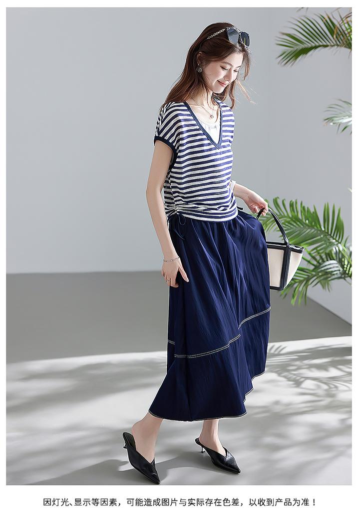 Light Oxygen Commuting Series Fake Two Piece Striped T-shirt Half Skirt Set