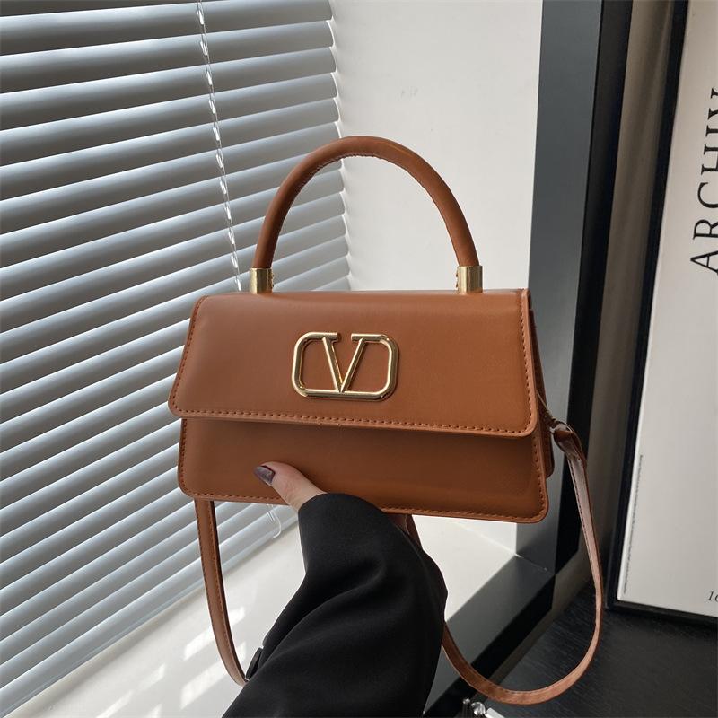 

Simple retro handbag trend popular small square bag women s high-end texture niche fashion casual messenger bag коричневый