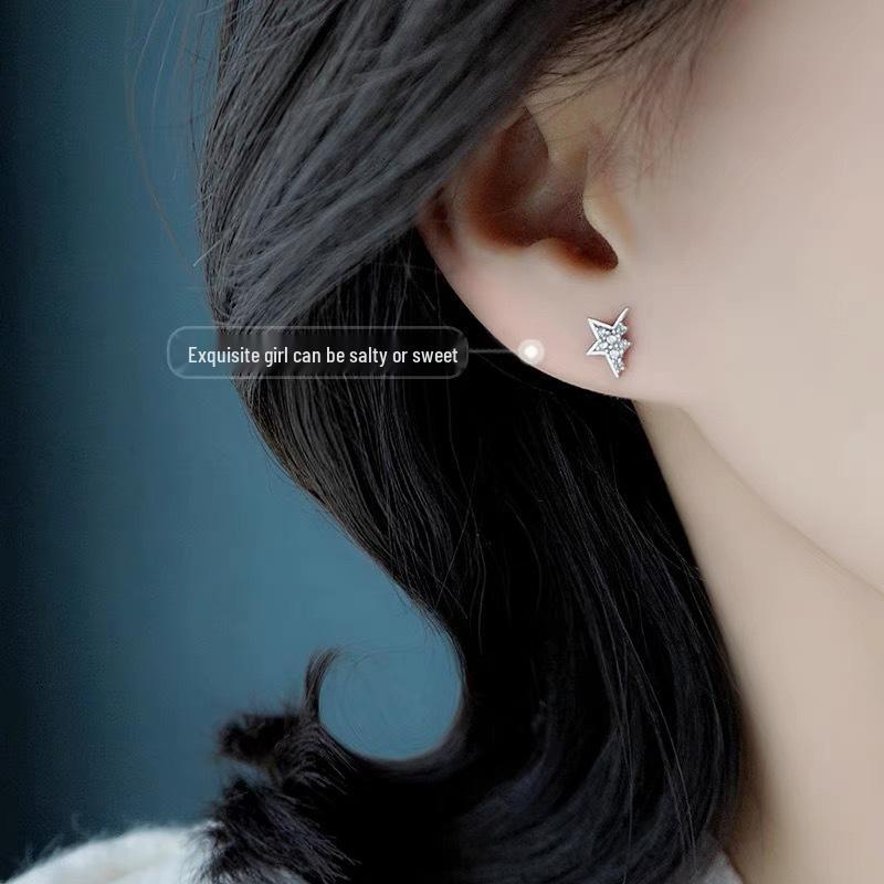 Korean Trendy Five-Pointed Star Diamond Stud Earrings for Women - Simple, Sparkling Design