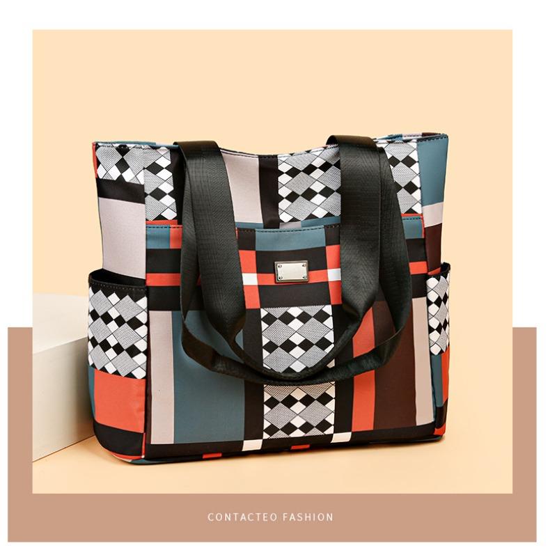 Stylish new tote bag elegant large capacity shoulder messenger bag retro simple handbag