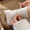 Romantische dunkle Muster Netzsocken ~ Süße, atmungsaktive, nahtlose Mittelrohrsocken für Damen