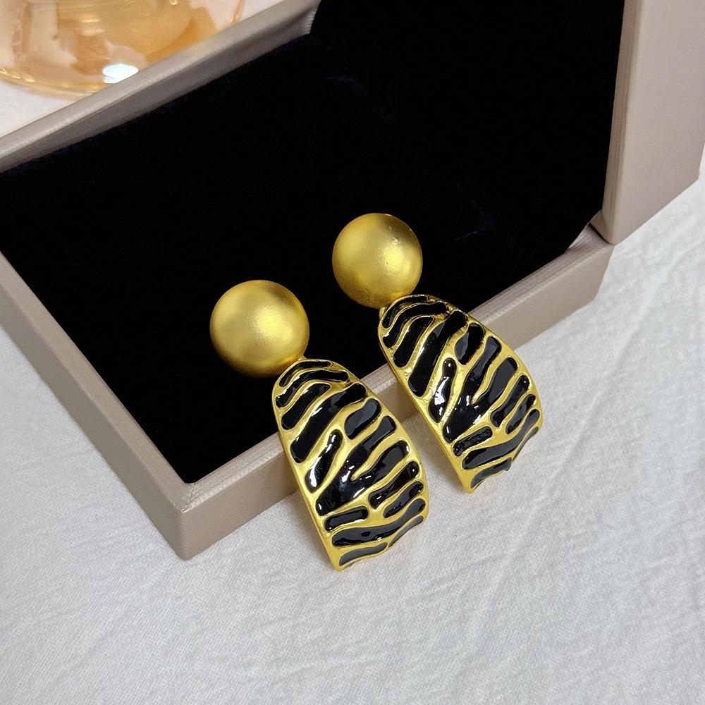 

Винтажные геометрические серьги-пусеты со стразами - Ретро придворный стиль, Нишевый дизайн, Легкая роскошь, Высокий класс