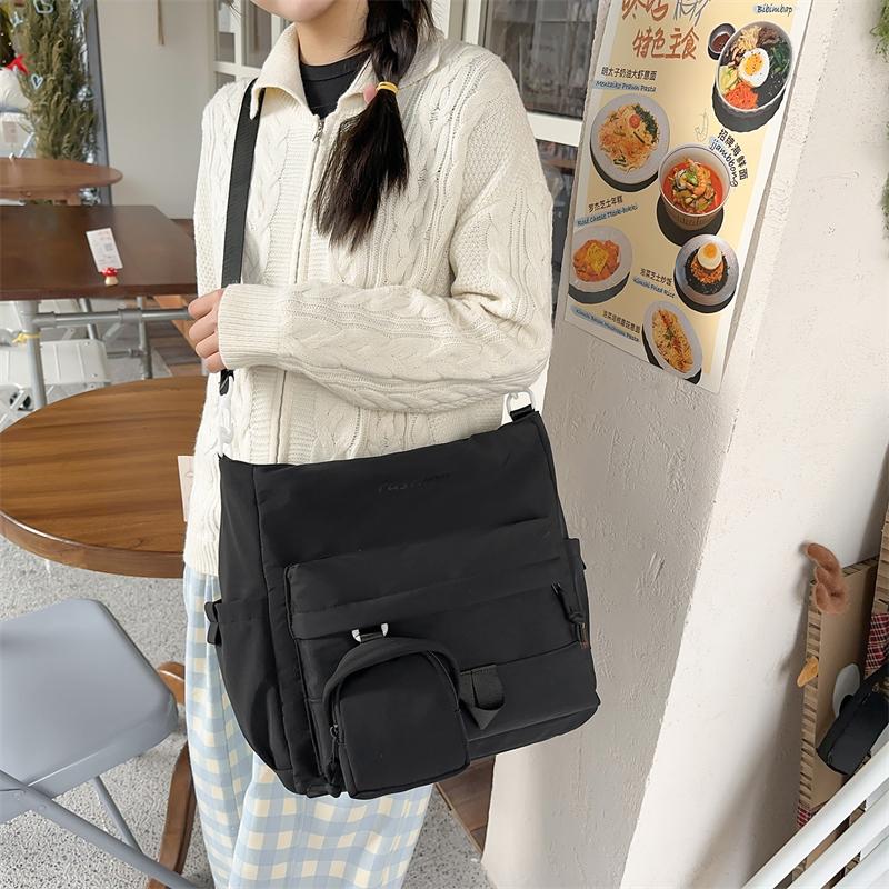 Large Capacity Commuter Shoulder Bag Women's Tote Bag Student Book Bag with Coin Purse