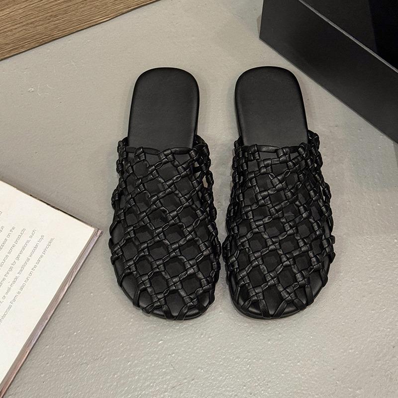 Fashion 2025 Summer Fashion Woven Outer Sandals Slip Baotou Women Wear Outer Slippers Lazy People Slip Versatile