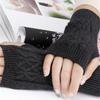 A Pair Short Twisted Knot Wrist Covers For Men And Women In Autumn And Winter Half-finger Sleeve Covers