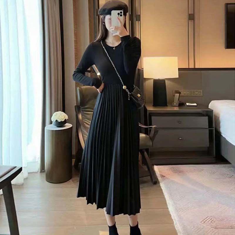 Women's Elegant Mid-Length Black Dress - 2025 Autumn New Style, Slimming Pleated Skirt, Long Sleeve Versatile Design