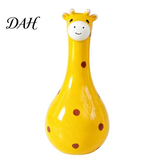 Cute Animal Shaped Floral Container Polka Dot Giraffe Vase, Hand-painted Resin Flower Creative Big-mouthed Fun Gift for Housewarming Holder