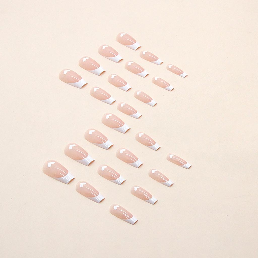 Valentýnské falešné nehty krátké zatlačení na nehty Čtvercové červené plné krycí lepidlo na nehty Valentýnské nehty ve tvaru srdce s roztomilými vzory Extra krátké s 2 ml lepidla