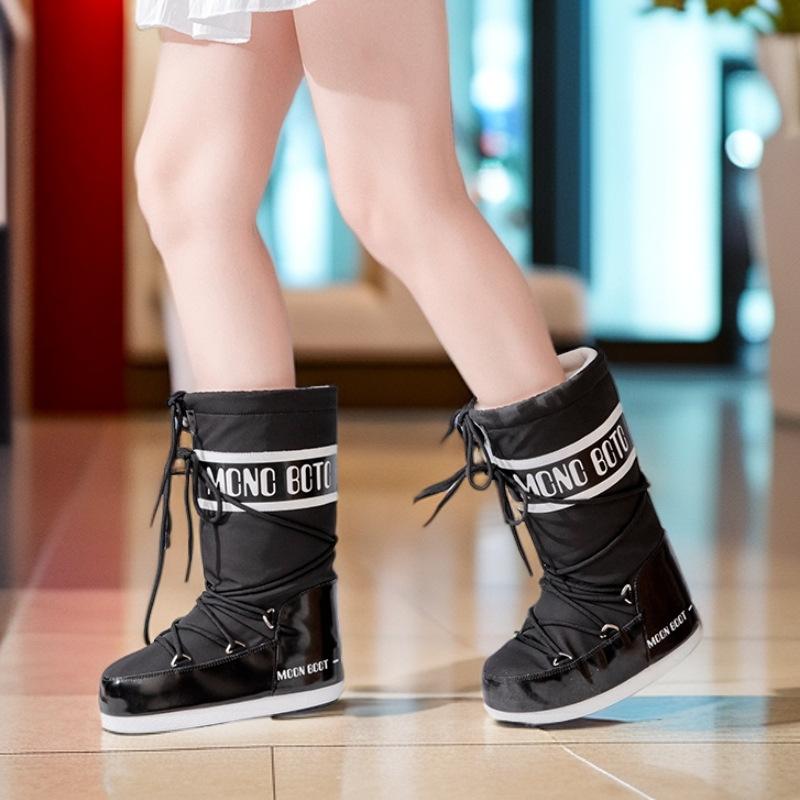 Size 33 Boots Women's 2025 Warm New Ski Winter Moon Thickened Medium Tube Waterproof and Non-slip Snow Space
