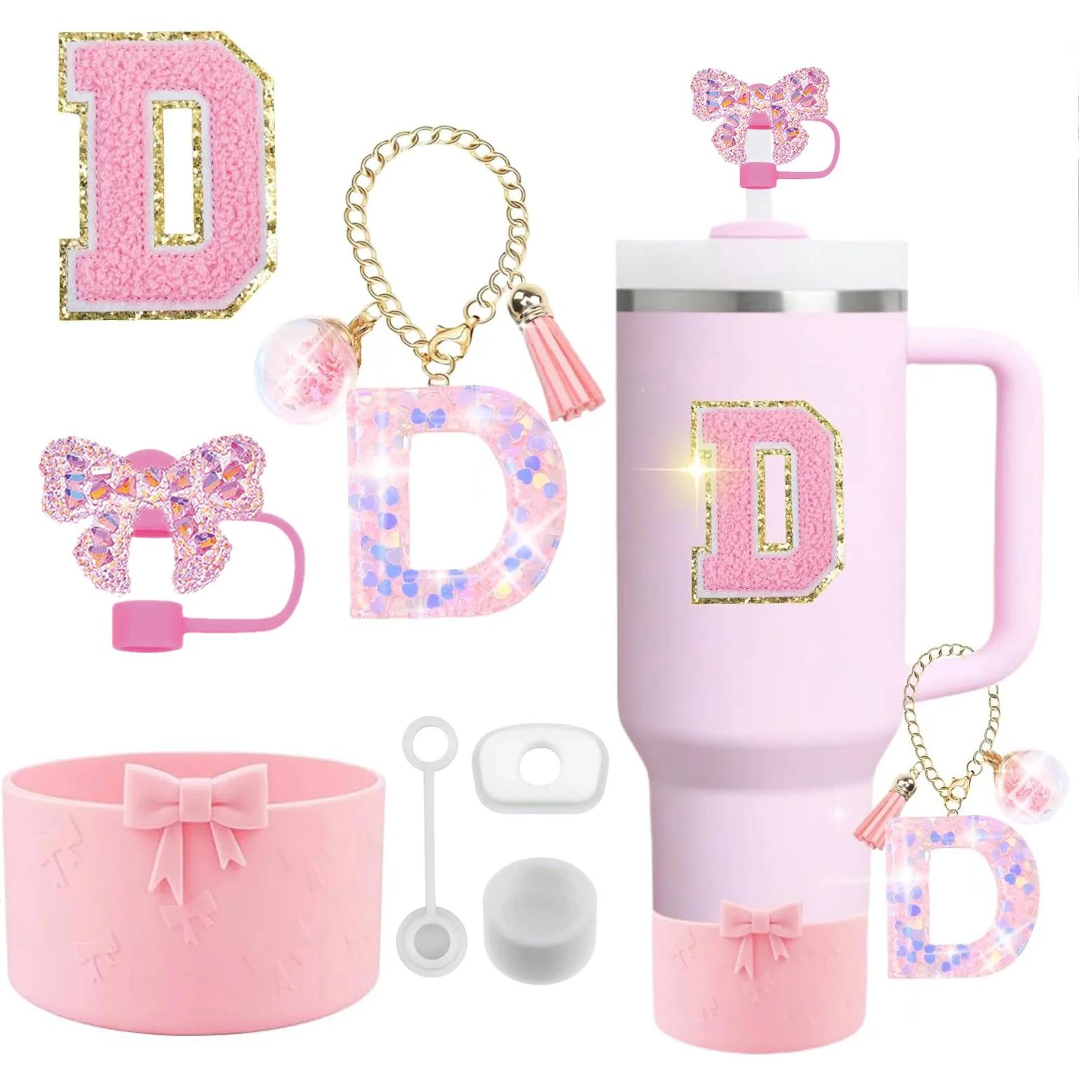

7 шт. Рожеві аксесуари для стакана Stanley 30/40 унцій з ручкою, бантом, кришкою для соломинки, кришкою-чохлом, чохлом-чоботом, шармом з ініціалами, наліпкою з літерою