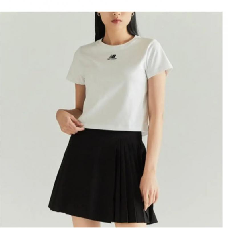 New Balance Half Club  Nbned2w582 Wh CenTer Logo Slim FiT ShorT Sleeve Tee Women S T ShirT