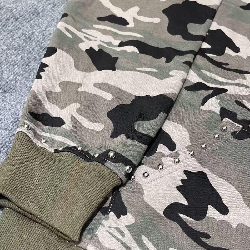 Unisex Embroidered Rivet Fleece-Lined Hooded Sweatshirt