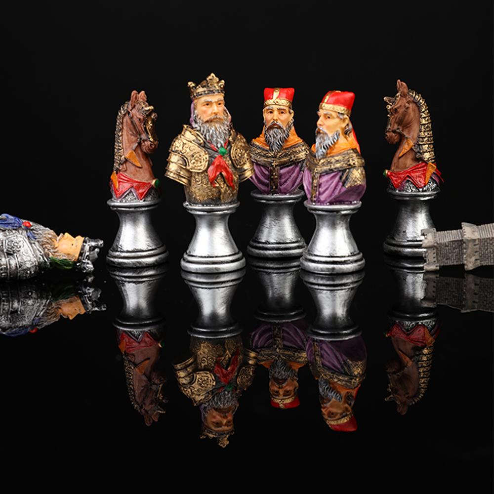 Luxury Chess With 3D Character Design, International Deluxe Chess Set For Chess Lovers And Collectors Puzzle Board Game Card Toy