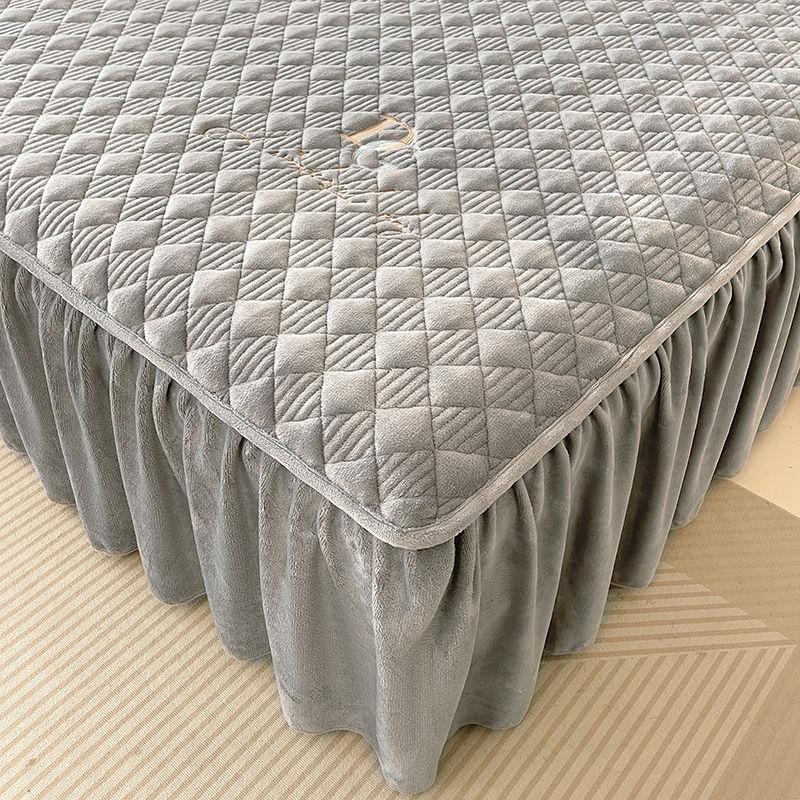 3pcs Luxurious Red Crystal Velvet Bed Skirt Set with Lace Accents, Contemporary Style, Quilted Polyester Cover, Durable & Wrinkle-Resistant