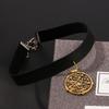 Punkowy naszyjnik Yennefer z medalionem, czarny skórzany choker, naszyjniki z gry Wiedźmin, Cosplay, gotycki łańcuszek, biżuteria damska