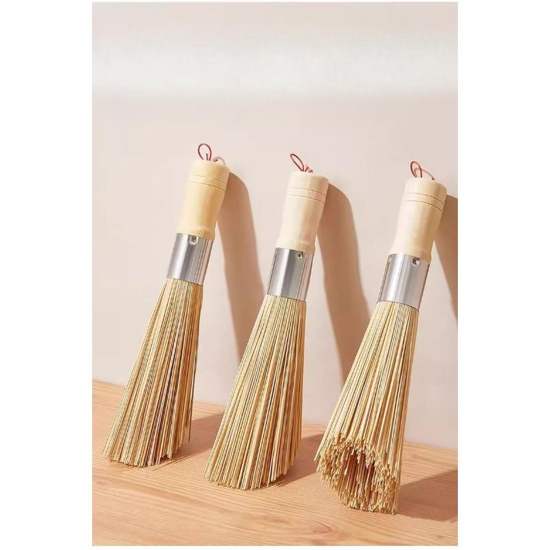 The Old-fashioned Bamboo Pot Brush Has A Sloping End, Which Makes It Easy To Clean The Pot Without Damaging The Brush.