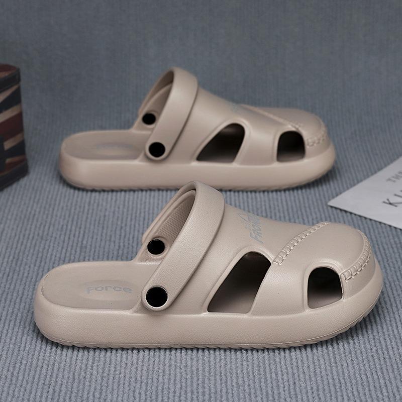 New Dual Purpose Sandals for Men Non Slip Toe Cap Thick Soled Beach Shoes Summer Outer Wear Wear Resistant Lightweight