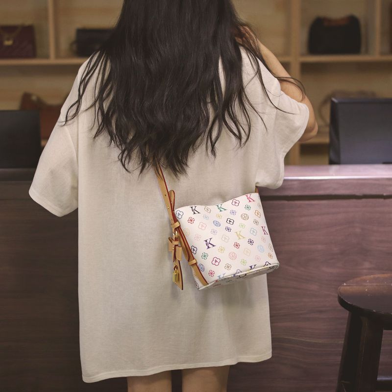 

Classy Elegant Bucket Bags Women s 2025 New Arrival Summer Large Capacity Light Luxury Minority Fancy Shoulder Crossbody White