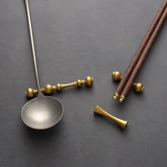 Edelstahl Essstäbchenablage Tragbarer Essstäbchenhalter Löffelablage Leicht zu reinigen Mehrzweck Geschirr