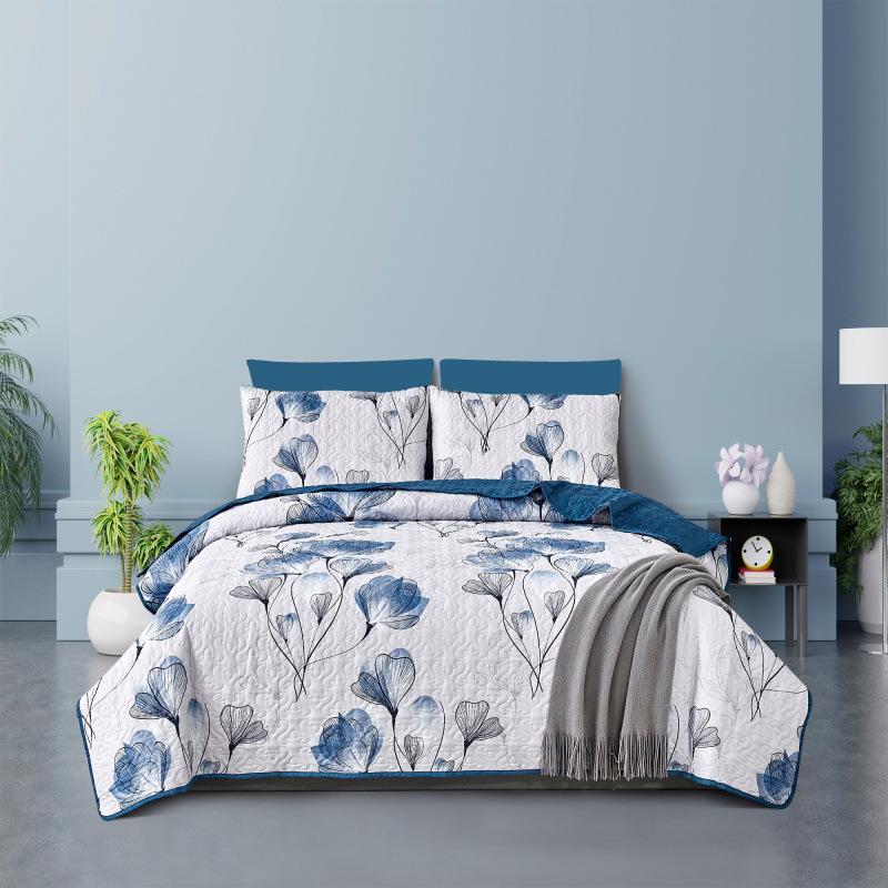 Three Piece Set of Washed Bed Cover with Simple Stitching and American Style Universal