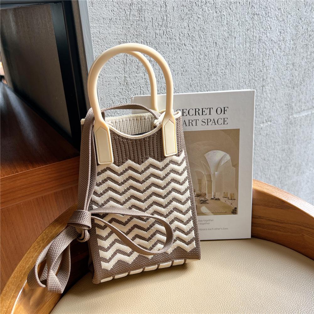 Plaid Cartoon Women's Crossbody Mini Bag: Cute, Lightweight, Knitted Phone Holder for Parent-Child Matching (2024)