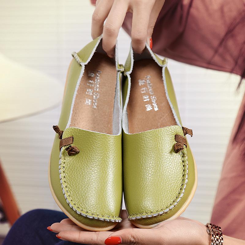 Women's Leather Shoes Flat Bottom Ladies Casual Mom Shoes Soft Loafers Women's Shallow Summer Comfort Flats Nursing Shoes