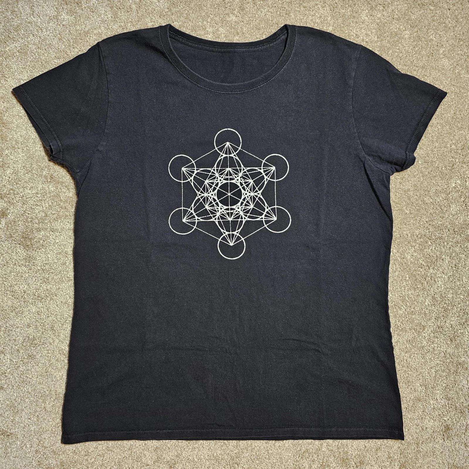 

Vtg Y2k Metatron Cube Sacred Geometry Size M Graphic T-shirt Indie Rave Hippe 90 2XL