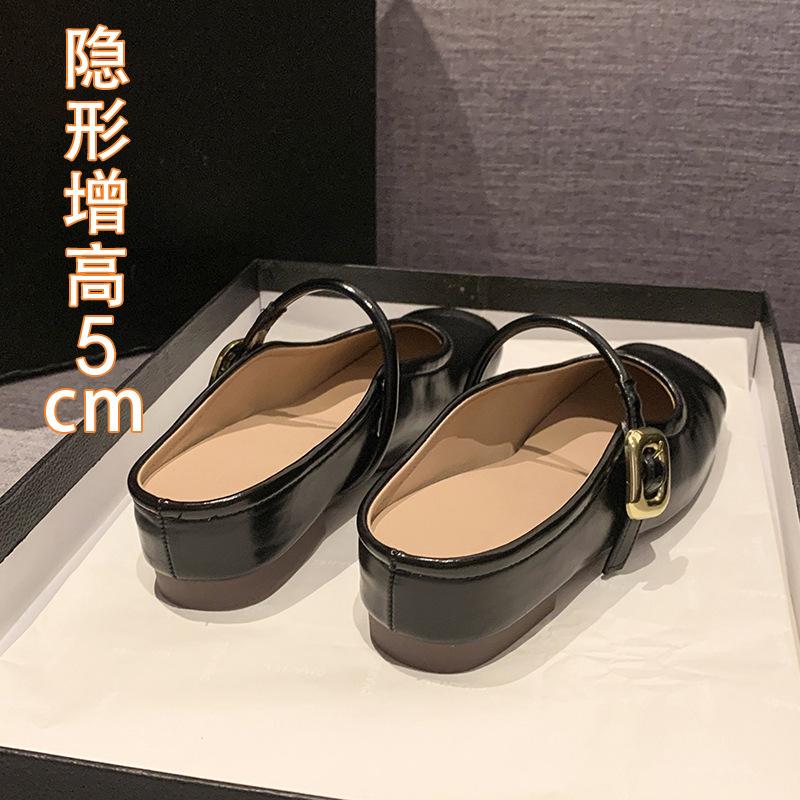 

Летние новые туфли Мэри Джейн на мягкой подошве с внутренней платформой, с сумкой на мыске, полушлепанцы с открытым носком, универсальные крутые шлепанцы 40 чёрный