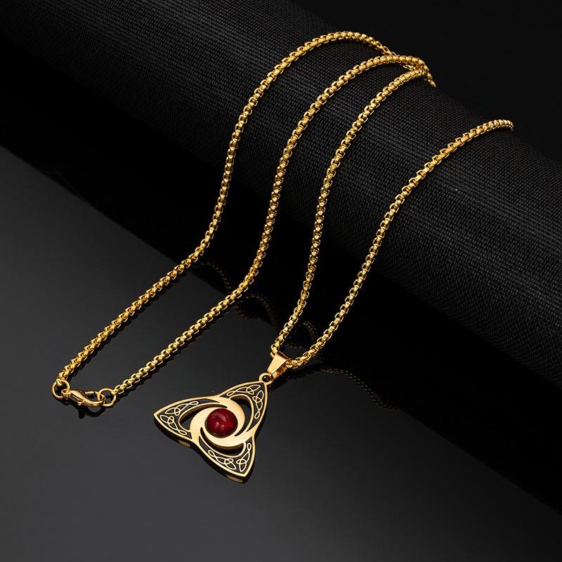 A Simple Sweater Chain with Interwoven Triangular and Irregular-shaped Titanium Steel Rings