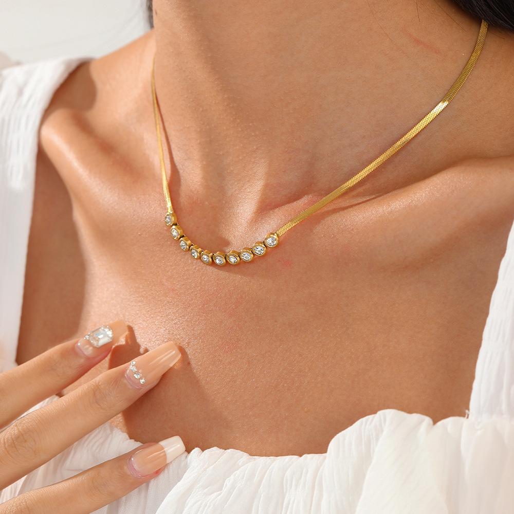 Elegant Colored Diamond Necklace Unique Gold Snake Chain For Women Stylish Jewelry Gift